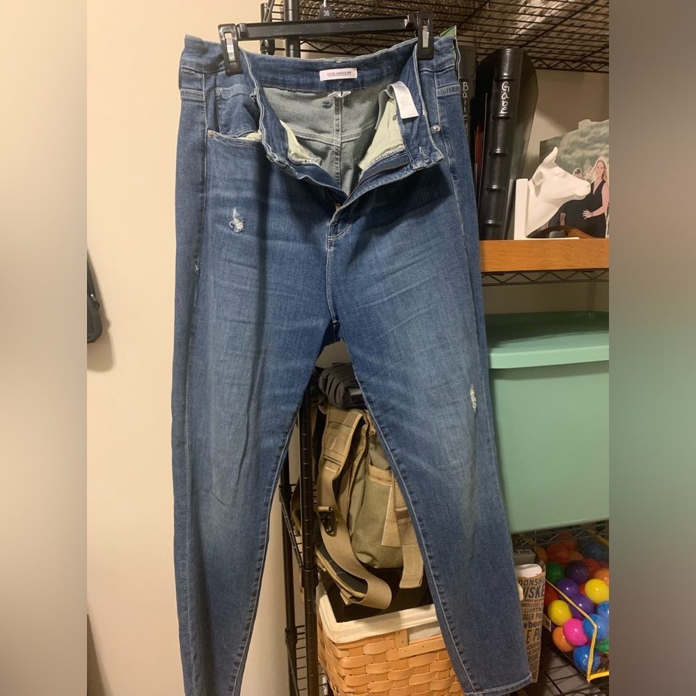 Good American Good Legs Jeans. Women’s  18.  Distressed skinny fit. Like new.